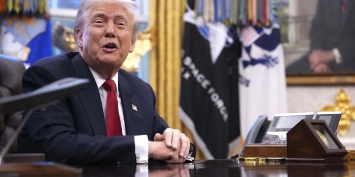 Berita Trump Bubarkan DOGE yang Pernah Dipimpin Elon Musk, Kenapa? Berita Trump Bubarkan DOGE yang Pernah Dipimpin Elon Musk, Kenapa?