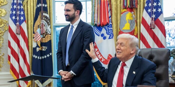 Berita Sempat Sesumbar Pangkas Dana New York, Trump Kini Siap Bantu Mamdani Berita Sempat Sesumbar Pangkas Dana New York, Trump Kini Siap Bantu Mamdani