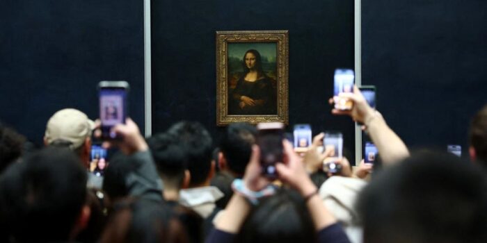 Berita 4 Orang Terduga Perampok Perhiasan Rp1,7 T Museum Louvre Ditangkap!
