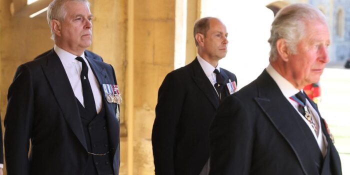 Berita Raja Charles Cabut Gelar Kerajaan Pangeran Andrew Buntut Skandal Seks