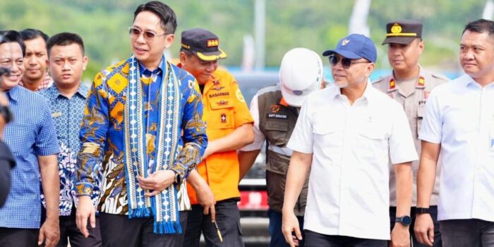 Berita Aksi Jetski Lintas Selat Awali Pesta Rakyat 3 Hari