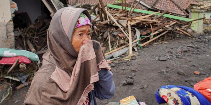 Berita Puluhan Rumah hingga Sekolah Rusak Berat Akibat Erupsi Semeru