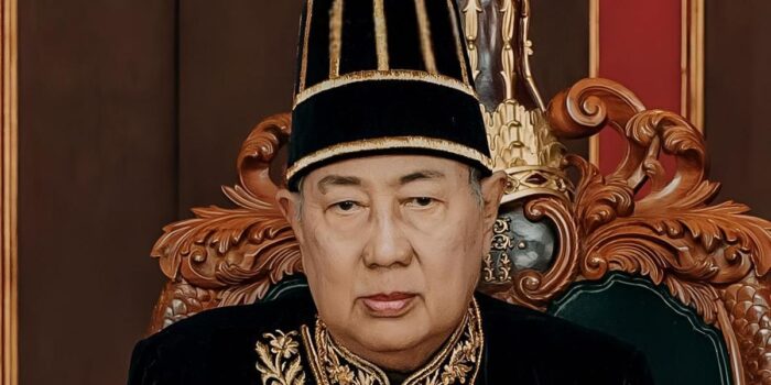 Berita Melayat ke Keraton Surakarta, Jokowi Salatkan Jenazah Pakubuwana XIII