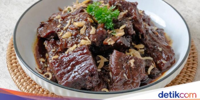 Pahami- Resep Semur Daging Sapi Khas Betawi, Gurih Manisnya Bikin Nambah Nasi!