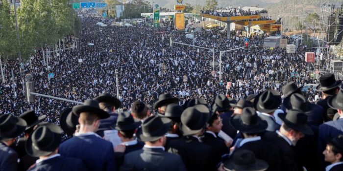 Berita Ogah Wajib Militer, Puluhan Ribu Umat Yahudi Ortodoks Demo Netanyahu Berita Ogah Wajib Militer, Puluhan Ribu Umat Yahudi Ortodoks Demo Netanyahu