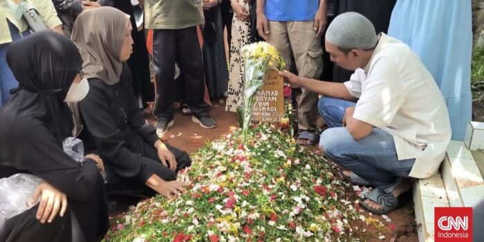 Berita Siswa SMPN 19 Tangsel Diduga Korban Bullying Sempat Koma Sebelum Wafat Berita Siswa SMPN 19 Tangsel Diduga Korban Bullying Sempat Koma Sebelum Wafat