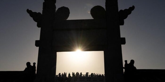 Berita Kuil 1.500 Tahun di China Kebakaran