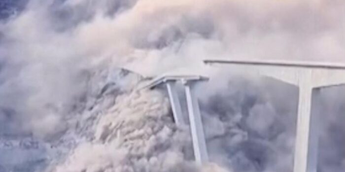 Berita Detik-detik Jembatan di China Roboh setelah Diresmikan Awal Tahun