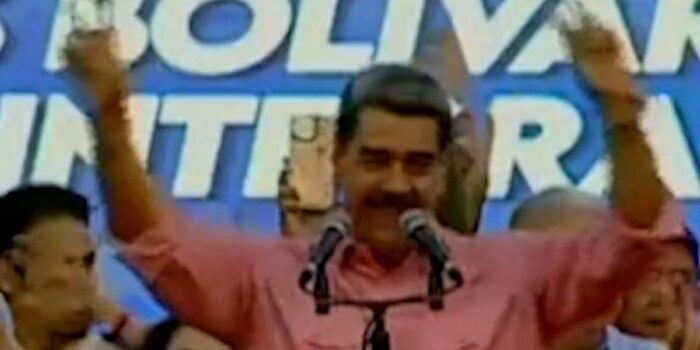 Berita Maduro Presiden Venezuela Nyanyi Imagine-nya John Lennon saat Kampanye Berita Maduro Presiden Venezuela Nyanyi Imagine-nya John Lennon saat Kampanye