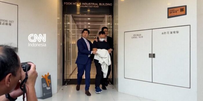 Berita Hong Kong Tangkap 2 Direktur Kontraktor Terduga Kebakaran Apartemen