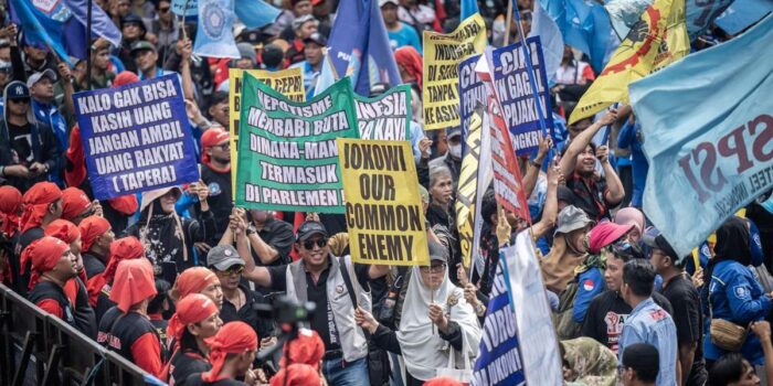 Berita Buruh Demo di DPR Hari Ini, Bawa 10 Tuntutan Berita Buruh Demo di DPR Hari Ini, Bawa 10 Tuntutan