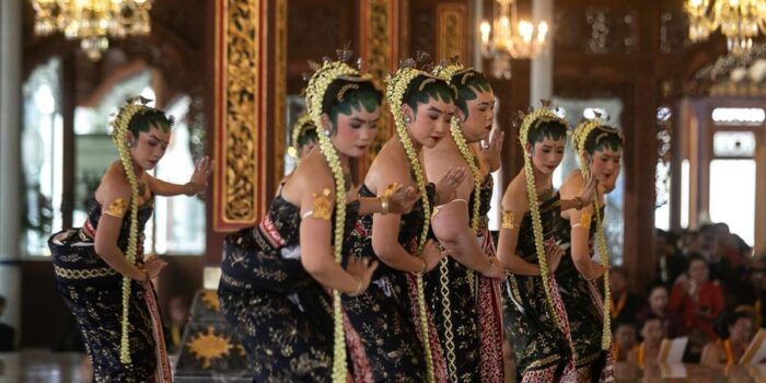 Berita Jumenengan Keraton Surakarta Sabtu, Sosok Raja Kembali Diperdebatkan