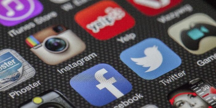 Berita Malaysia Larang Anak Main Medsos, Awasi Konten Anak 18 Tahun Kurang