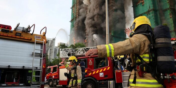 Berita Kisah Petugas Damkar, Pahlawan Gugur di Kebakaran Apartemen Hong Kong