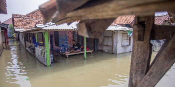 Berita Banjir Kepung 22 Desa di Cirebon: 6.530 Warga Terdampak Berita Banjir Kepung 22 Desa di Cirebon: 6.530 Warga Terdampak