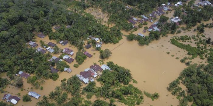 Berita Fakta-fakta Bupati Aceh Selatan Pergi Umrah saat Banjir dan Longsor