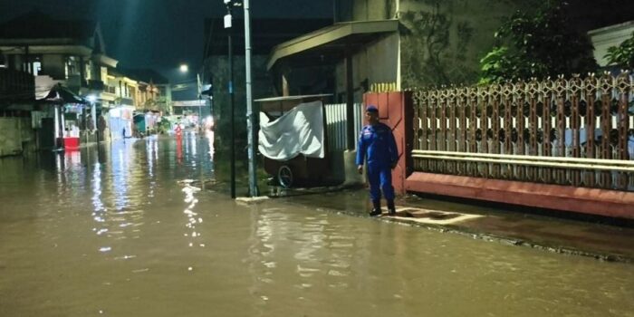 Berita Banjir Rob Rendam 5 Kecamatan di Pasuruan Jatim Berita Banjir Rob Rendam 5 Kecamatan di Pasuruan Jatim
