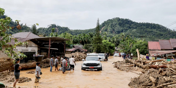 Berita 5 Wiilayah Tapteng Masih Terisolir, Ada 10 Titik Longsor