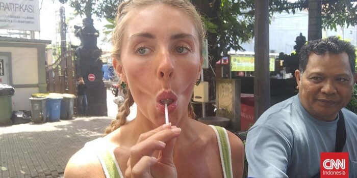 Berita KBRI Laporkan Aktris Porno Bonnie Blue karena Lecehkan Bendera RI