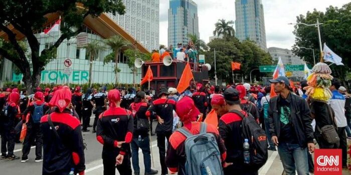 Berita Buruh Kembali Demo Hari Ini