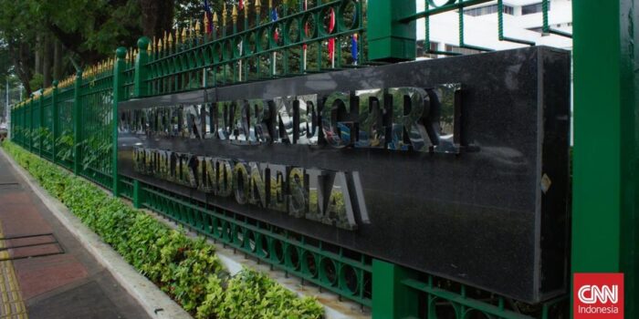 Berita Kemlu Pulangkan Lagi 54 WNI dari Situs Online Scam Myanmar Berita Kemlu Pulangkan Lagi 54 WNI dari Situs Online Scam Myanmar