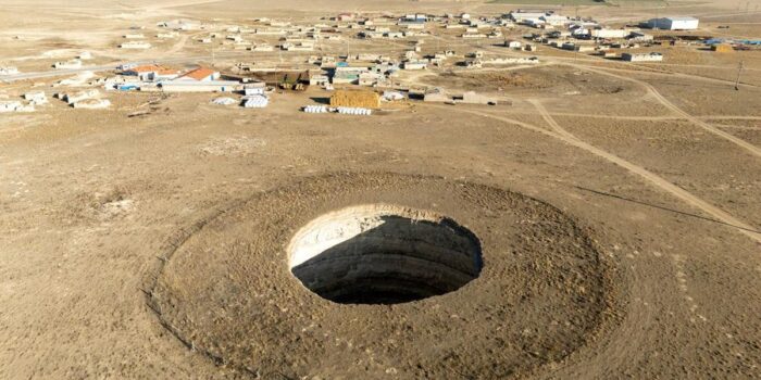 Berita Geger Ratusan Lubang Raksasa Muncul di Wilayah Pertanian Turki