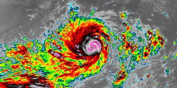 Berita Siklon Tropis Bakung Picu Hujan Lebat hingga Gelombang Tinggi Berita Siklon Tropis Bakung Picu Hujan Lebat hingga Gelombang Tinggi