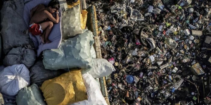 Berita Photo of The Year 2025: Fragmen Dunia yang Rapuh