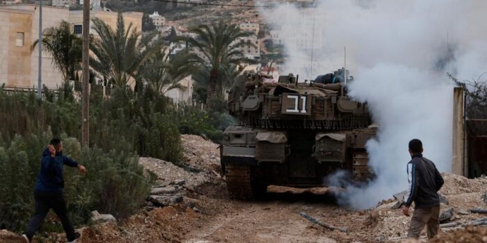 Berita Tentara dan Pemukim Ilegal Israel Sekongkol Rusak Pertanian Palestina