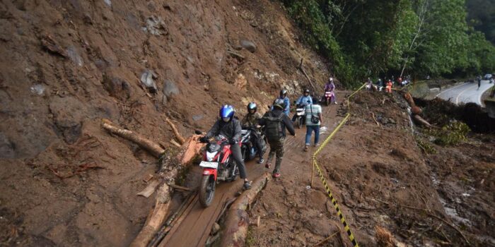 Berita Masa Tanggap Darurat Banjir Bandang Sumbar Diperpanjang 14 Hari