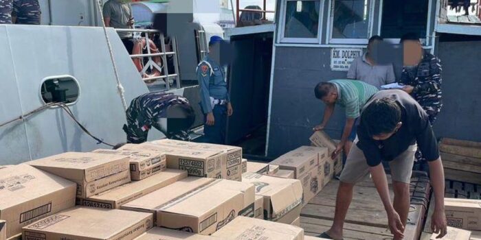 Berita TNI AL Amankan Kapal Tak Berdokumen Bawa Kayu dan Narkoba di Karimun