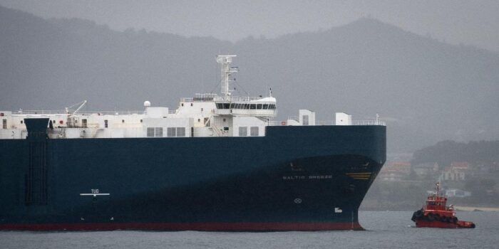 Berita Pasukan AS Serbu Kapal Kargo yang Berlayar dari China ke Iran Berita Pasukan AS Serbu Kapal Kargo yang Berlayar dari China ke Iran