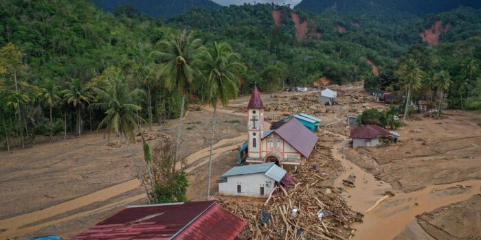 Berita Kenapa Banjir Longsor Sumatra Tak Kunjung Jadi Bencana Nasional? Berita Kenapa Banjir Longsor Sumatra Tak Kunjung Jadi Bencana Nasional?