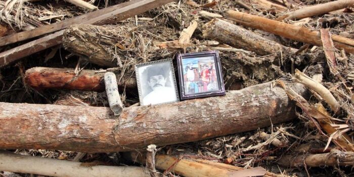 Berita Korban Tewas Banjir Longsor Sumatra Tembus Seribu Jiwa Berita Korban Tewas Banjir Longsor Sumatra Tembus Seribu Jiwa
