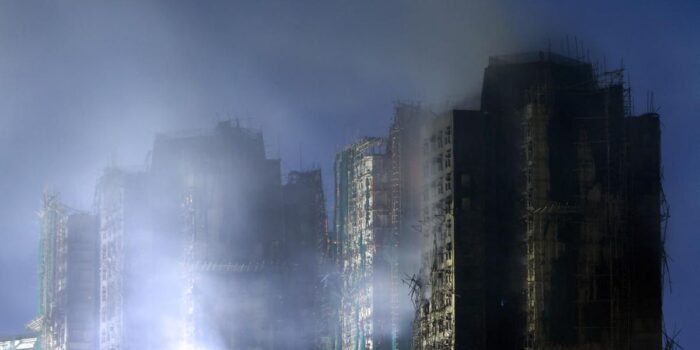 Berita Hong Kong Bentuk Komite Selidiki Penyebab Kebakaran Apartemen