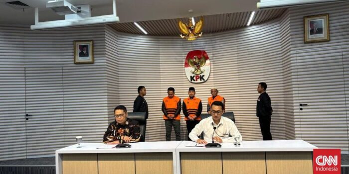 Berita KPK Tetapkan Bupati Bekasi & Ayahnya Tersangka Kasus Suap Proyek