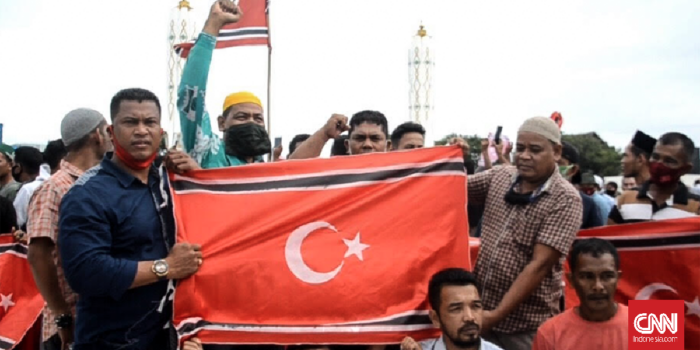 Berita DPR Minta Semua Pihak Tahan Diri Usai Penertiban Bendera Bulan Bintang