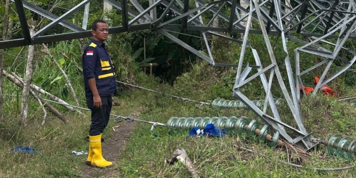 Berita Tinjau Bireuen, Menteri Bahlil Pastikan Percepatan Pemulihan Listrik