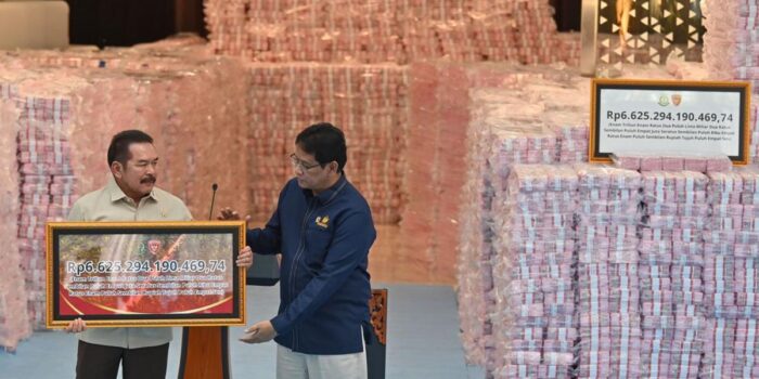 Berita Ahli Hukum soal Kejagung Selamatkan Rp6,6 T: Perang Korupsi Produktif