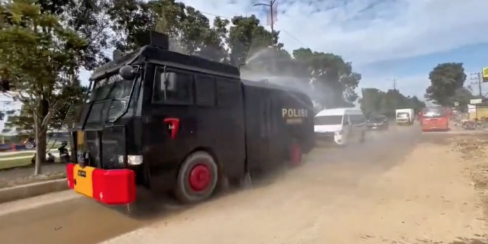 Berita Polri Kerahkan Alat Berat dan Tambah Personel Bantu Banjir Aceh Utara Berita Polri Kerahkan Alat Berat dan Tambah Personel Bantu Banjir Aceh Utara