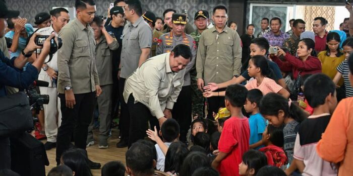 Berita Prabowo Beri Rp4 M ke Kabupaten/Kota Terdampak Bencana di Aceh-Sumatra Berita Prabowo Beri Rp4 M ke Kabupaten/Kota Terdampak Bencana di Aceh-Sumatra