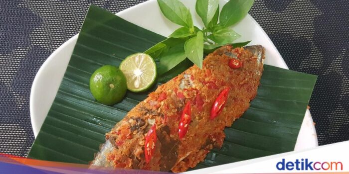 Pahami- Resep Pepes Ikan Kembung Bumbu Merah yang Sedap Buat Makan Siang Pahami- Resep Pepes Ikan Kembung Bumbu Merah yang Sedap Buat Makan Siang