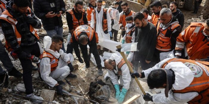 Berita Ribuan Warga Gaza Diyakini Masih Terjebak di Reruntuhan Bangunan