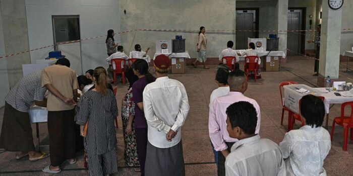 Berita Disebut Cuma ‘Sandiwara’, Pemuda Absen Nyoblos di Pemilu Myanmar