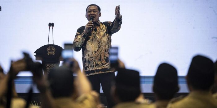 Berita Kebijakan Bermasalah dan Bencana Alam Imbas Perilaku Koruptif Berita Kebijakan Bermasalah dan Bencana Alam Imbas Perilaku Koruptif