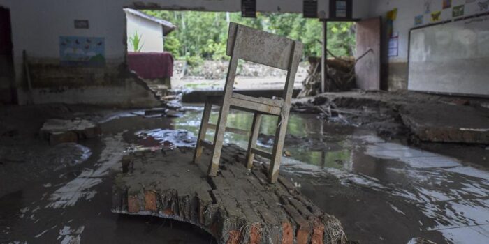 Berita Rumah Rusak Berat, Korban Banjir di Agam Perlu 525 Hunian Sementara Berita Rumah Rusak Berat, Korban Banjir di Agam Perlu 525 Hunian Sementara