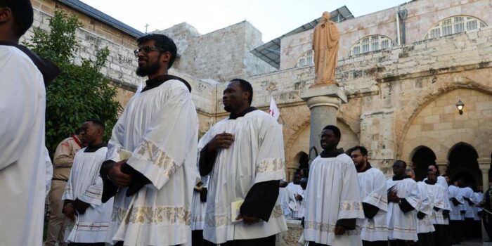 Berita Setelah 2 Tahun, Natal Kembali Digelar di Betlehem