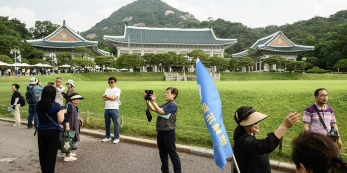 Berita Korsel Kembalikan Kantor Presiden ke Gedung Biru
