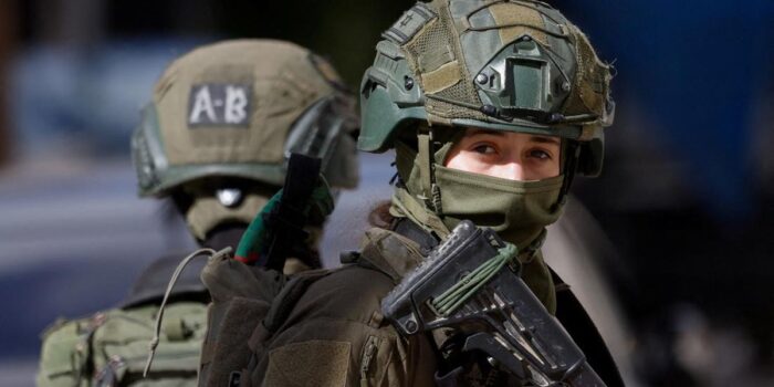 Berita Kelewatan! Tentara Israel Lindas Pria Palestina yang Tengah Salat