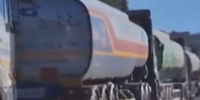 Berita Perang Menegang, Thailand Putus Jalur Pasokan Bahan Bakar ke Laos Berita Perang Menegang, Thailand Putus Jalur Pasokan Bahan Bakar ke Laos